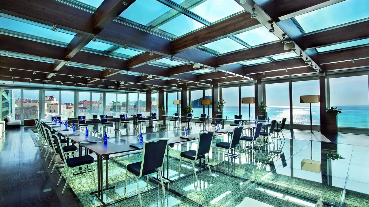 AVALA RESORT & VILLAS HOTEL