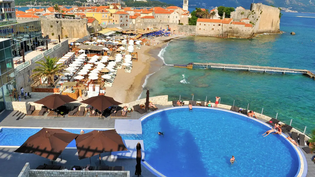 AVALA RESORT & VILLAS HOTEL