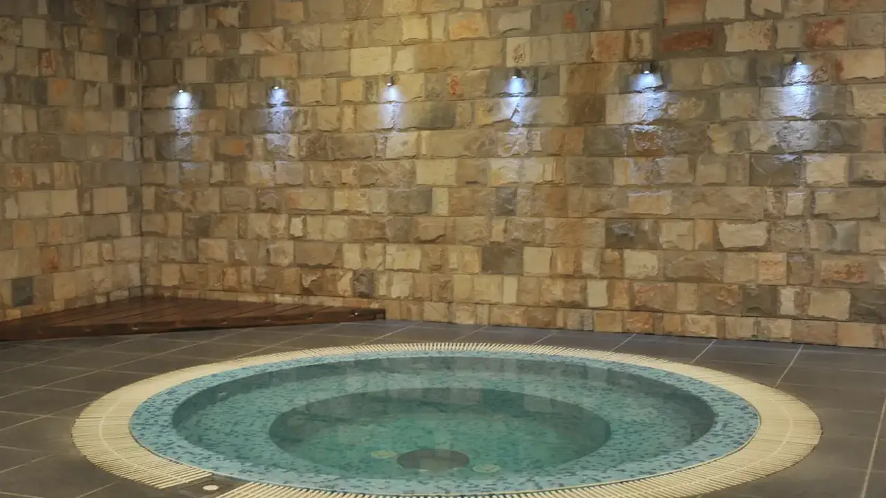 AVALA RESORT & VILLAS HOTEL