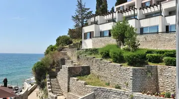 AVALA RESORT & VILLAS HOTEL