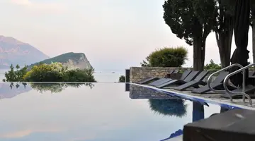Avala Resort & Villas