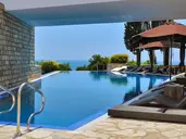 Avala Resort & Villas