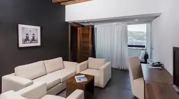 Avala Resort & Villas