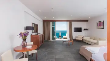 Avala Resort & Villas