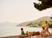 Avali, Mar-Bella Collection