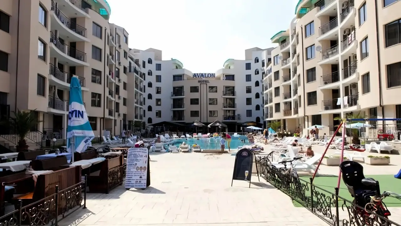 Avalon Freya Apartments
