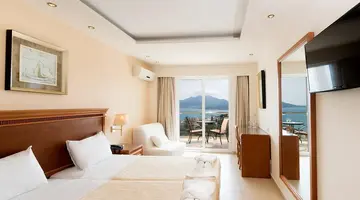 Avalon Palace Hotel