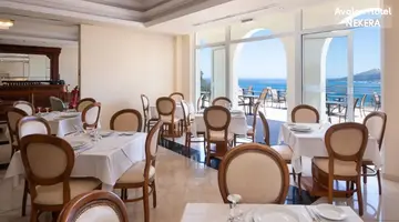 Avalon Palace Hotel