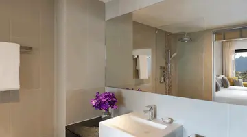 AVANI AO NANG CLIFF KRABI RESORT