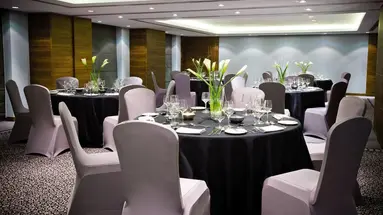 Avani Deira Dubai Hotel