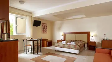Avantis Suites Hotel