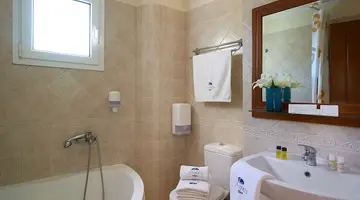 Avantis Suites Hotel