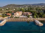 Avantis Suites Hotel