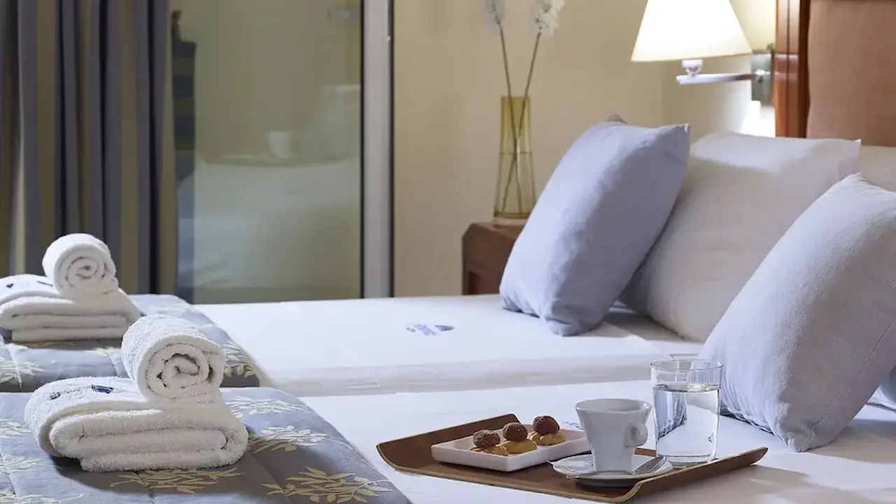 Avantis Suites Hotel