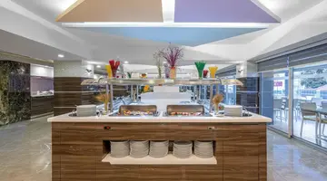 Avena Resort & Spa Hotel
