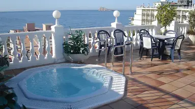 Avenida Hotel