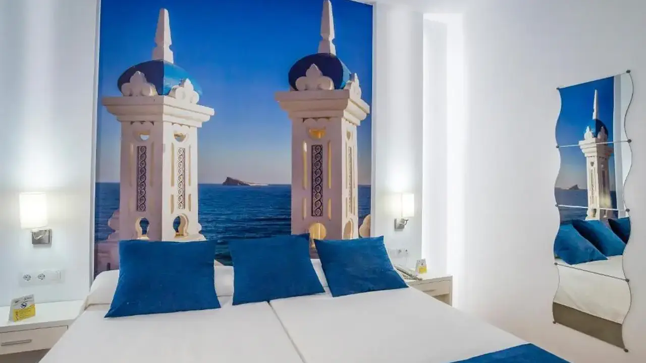 Avenida Hotel