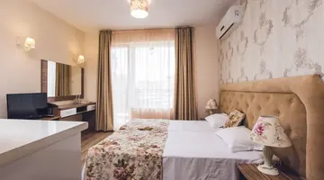 AVENUE DELUXE