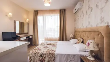 AVENUE DELUXE