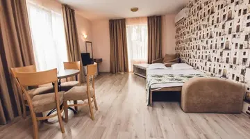 AVENUE DELUXE
