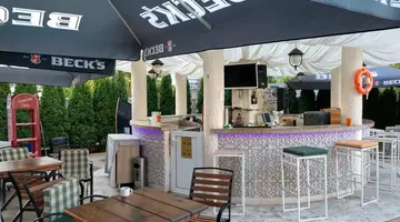 AVENUE DELUXE