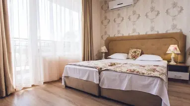 AVENUE DELUXE
