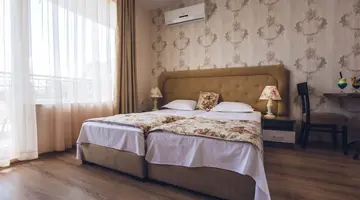AVENUE DELUXE