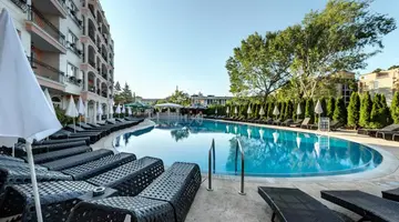AVENUE DELUXE
