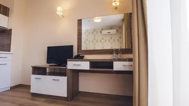 AVENUE DELUXE