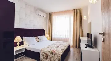 Avenue Deluxe