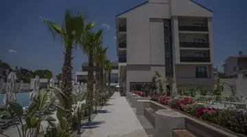 Avia Resort and Spa