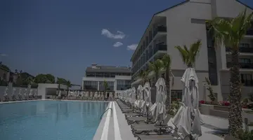 Avia Resort and Spa