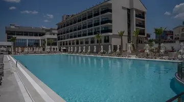 AVIA RESORT & SPA