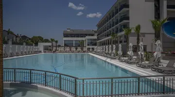 AVIA RESORT & SPA