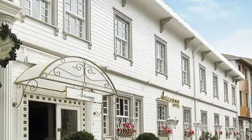 Avicenna Hotel