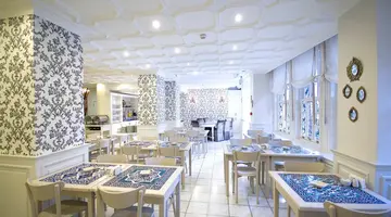 Avicenna Hotel