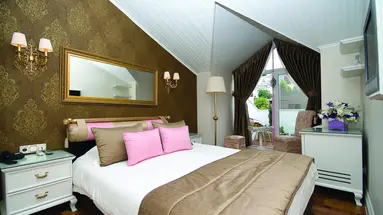 Avicenna Hotel