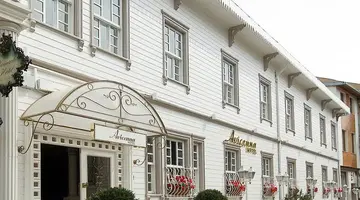 Avicenna Hotel