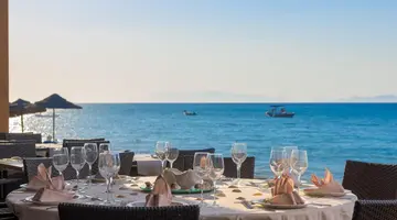 Avra Beach Resort Hotel and Bungalows