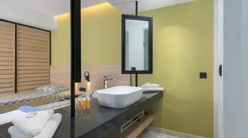 Avra Beach Resort Hotel & Bungalows
