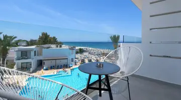 Avra Beach Resort Hotel & Bungalows