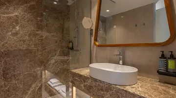 AVRA IMPERIAL HOTEL