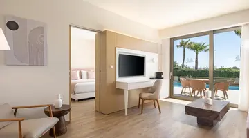 AVRA IMPERIAL HOTEL