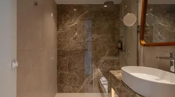 AVRA IMPERIAL HOTEL