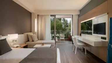 Avra Imperial