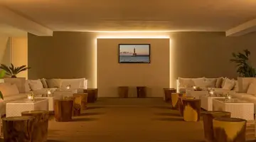 Avra Imperial
