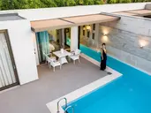 Avra Imperial