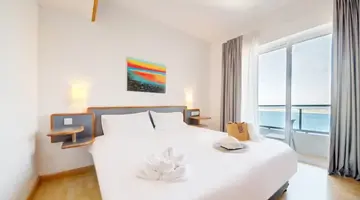 AX Sunny Coast Resort &amp Spa