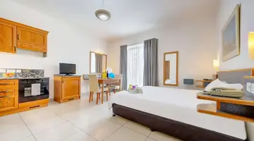 AX Sunny Coast Resort & Spa