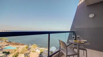 AX Sunny Coast Resort & Spa